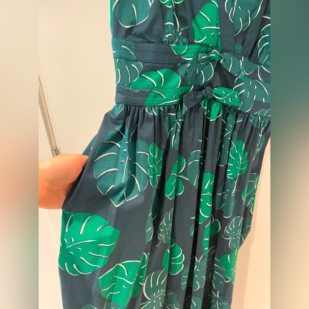 Kate Spade Green Leaf Print Cotton Midi Dress – Effortlessly Chic and Breezy